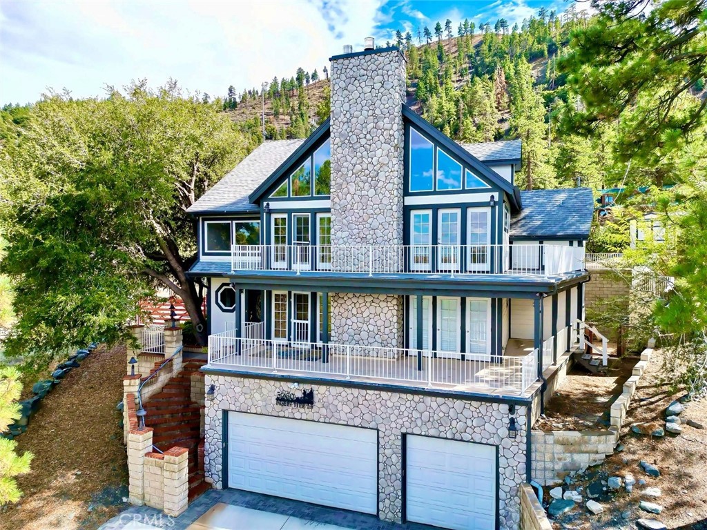 5260 Desert View Lane