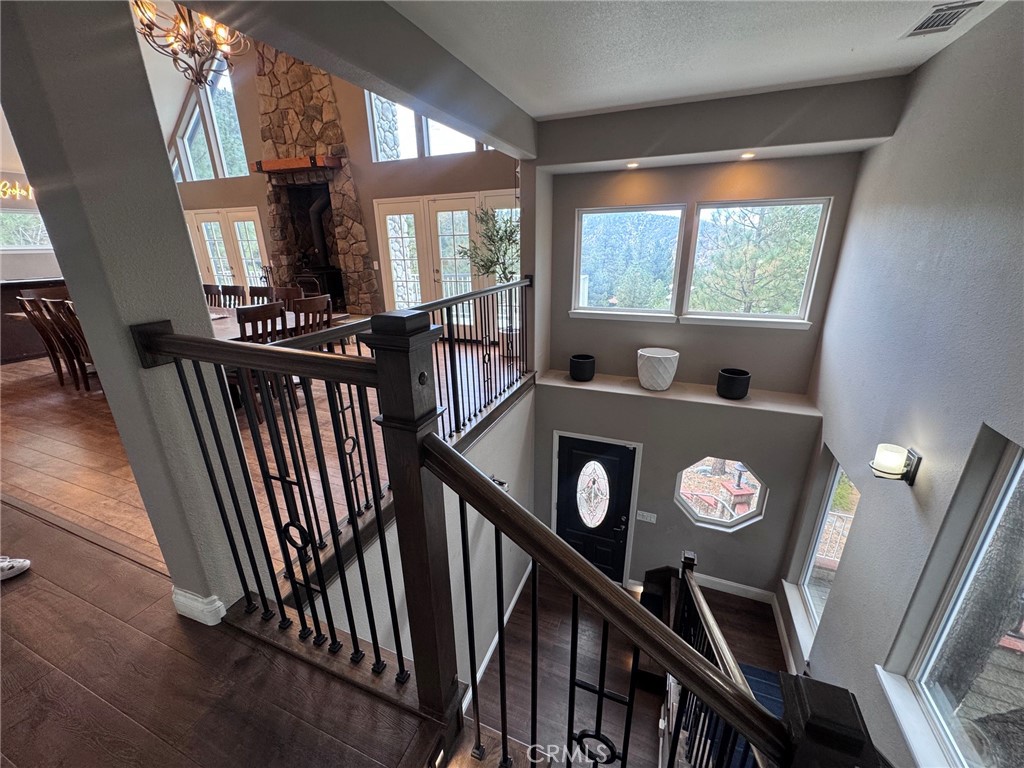 5260 Desert View Lane