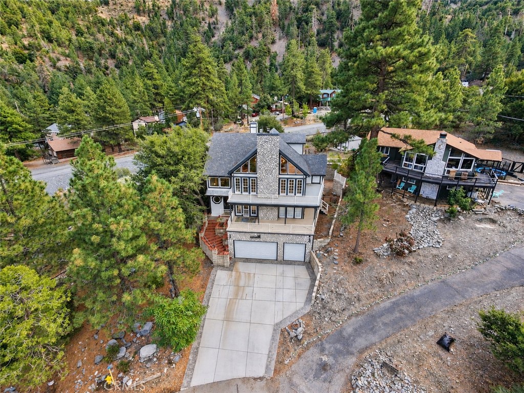 5260 Desert View Lane