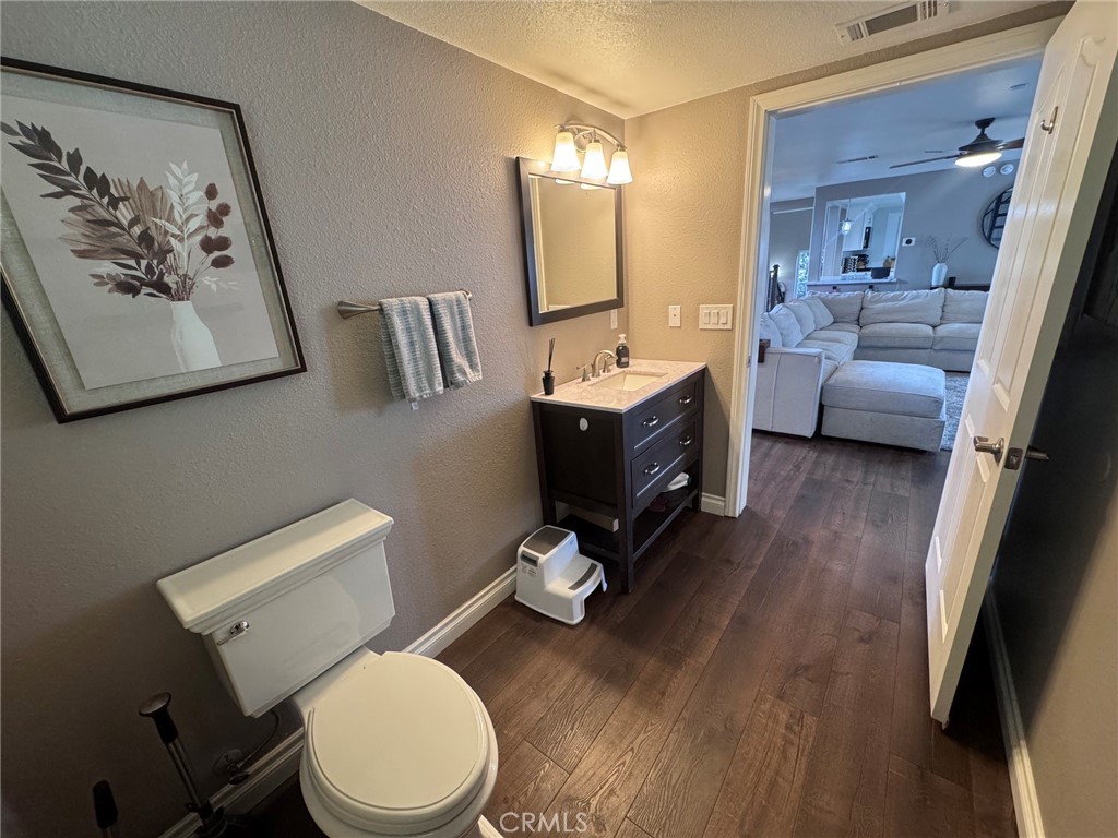 5260 Desert View Lane