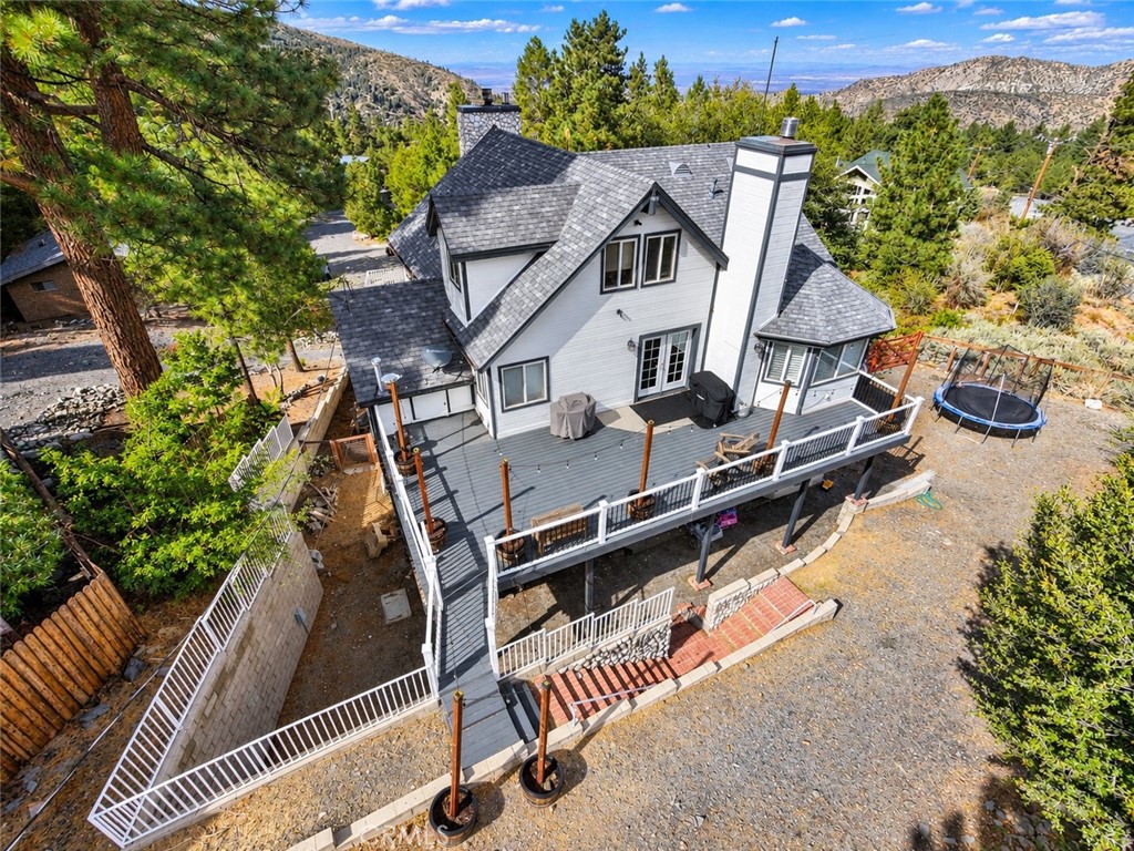 5260 Desert View Lane