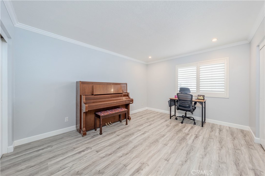 7821 Essex Drive 103