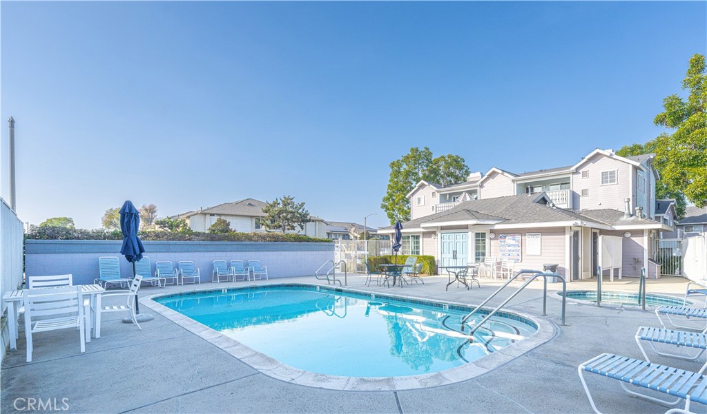 7821 Essex Drive 103