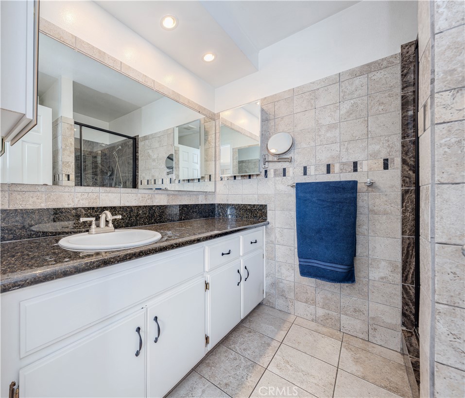 7821 Essex Drive 103