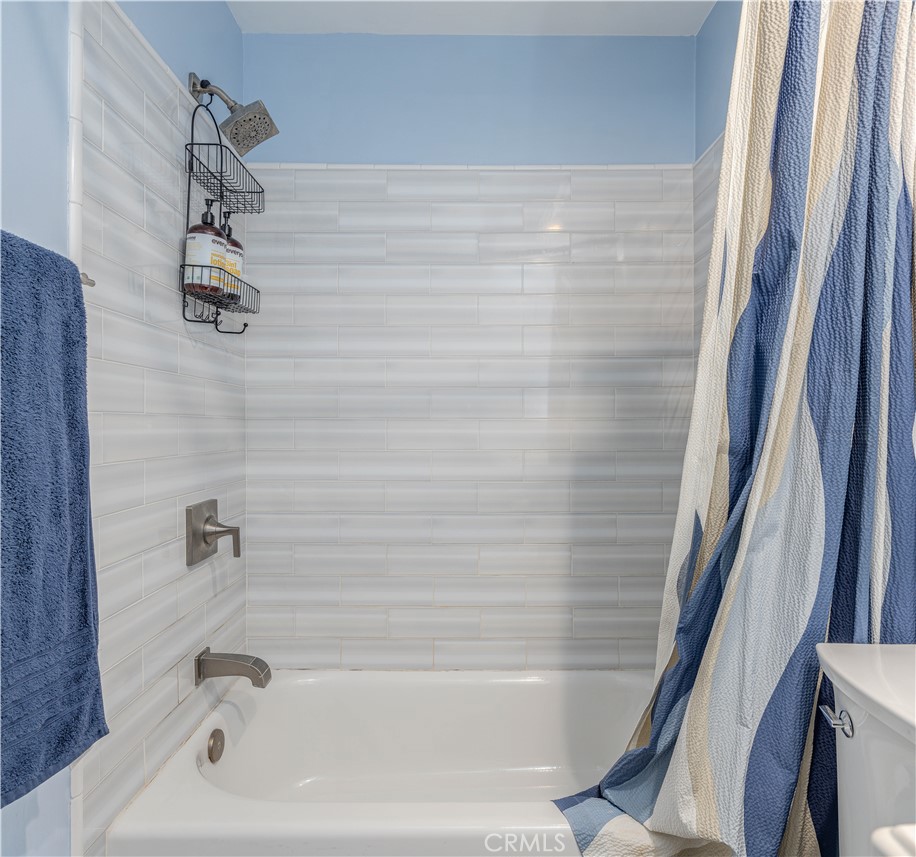 7821 Essex Drive 103