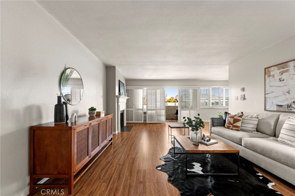 106 N Western Avenue 104