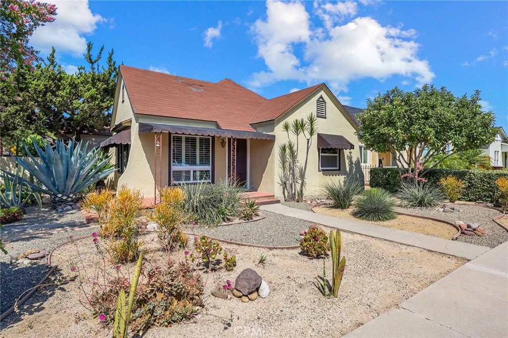 559 S Clementine Street