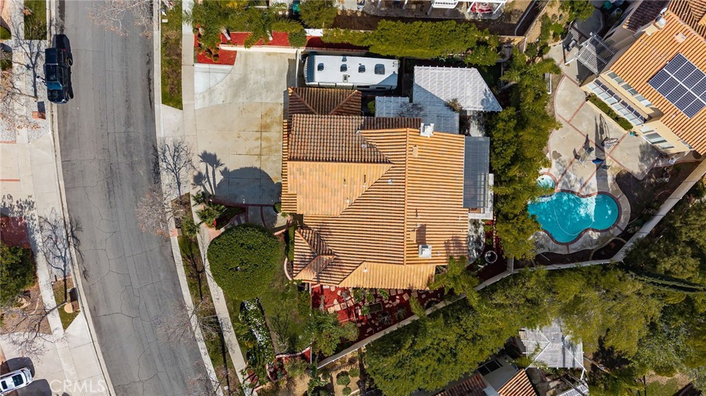 1015 La Salle Circle