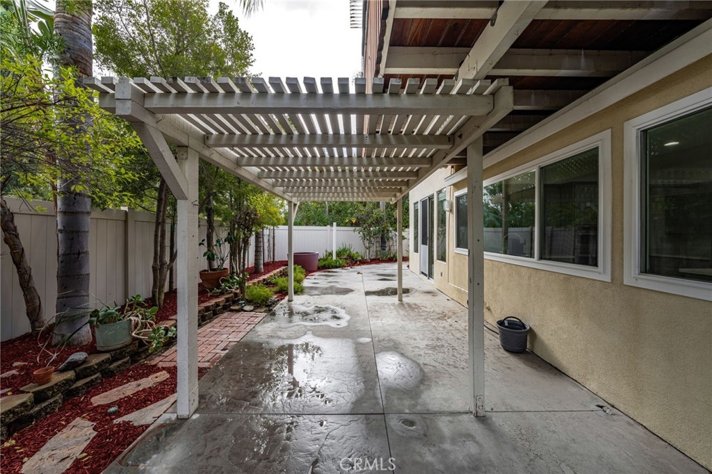 1015 La Salle Circle