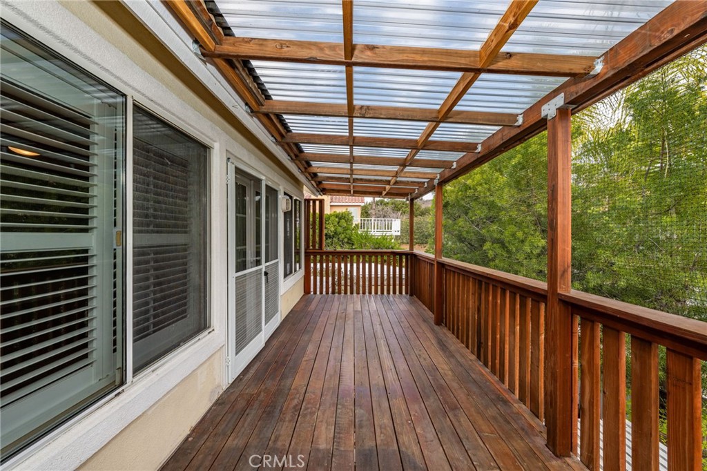 1015 La Salle Circle