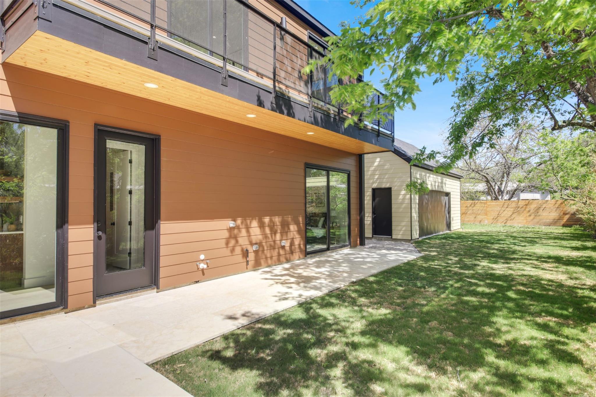 1310 Cullen Ave