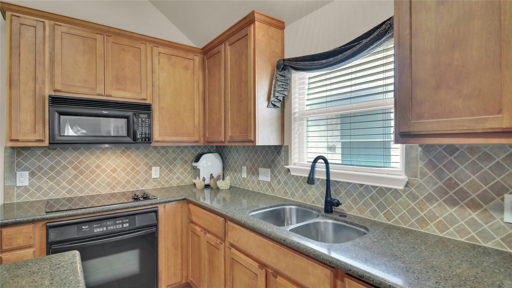 11017 Casitas DR