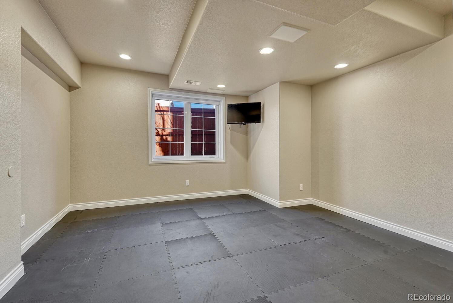 9164 E Lost Hill Trail