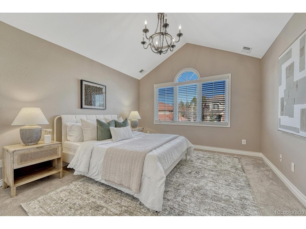 9164 E Lost Hill Trl