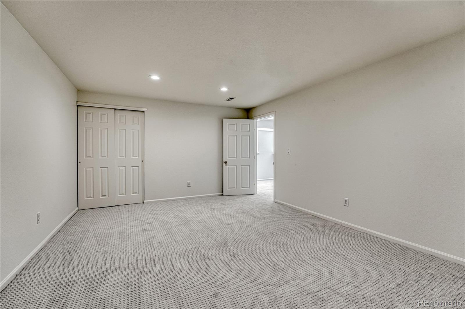 5672 S Hanover Way