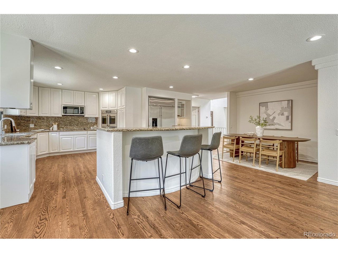 5672 S Hanover Way