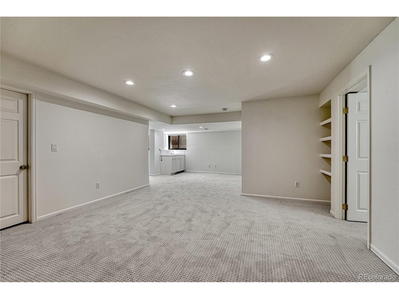 5672 S Hanover Way