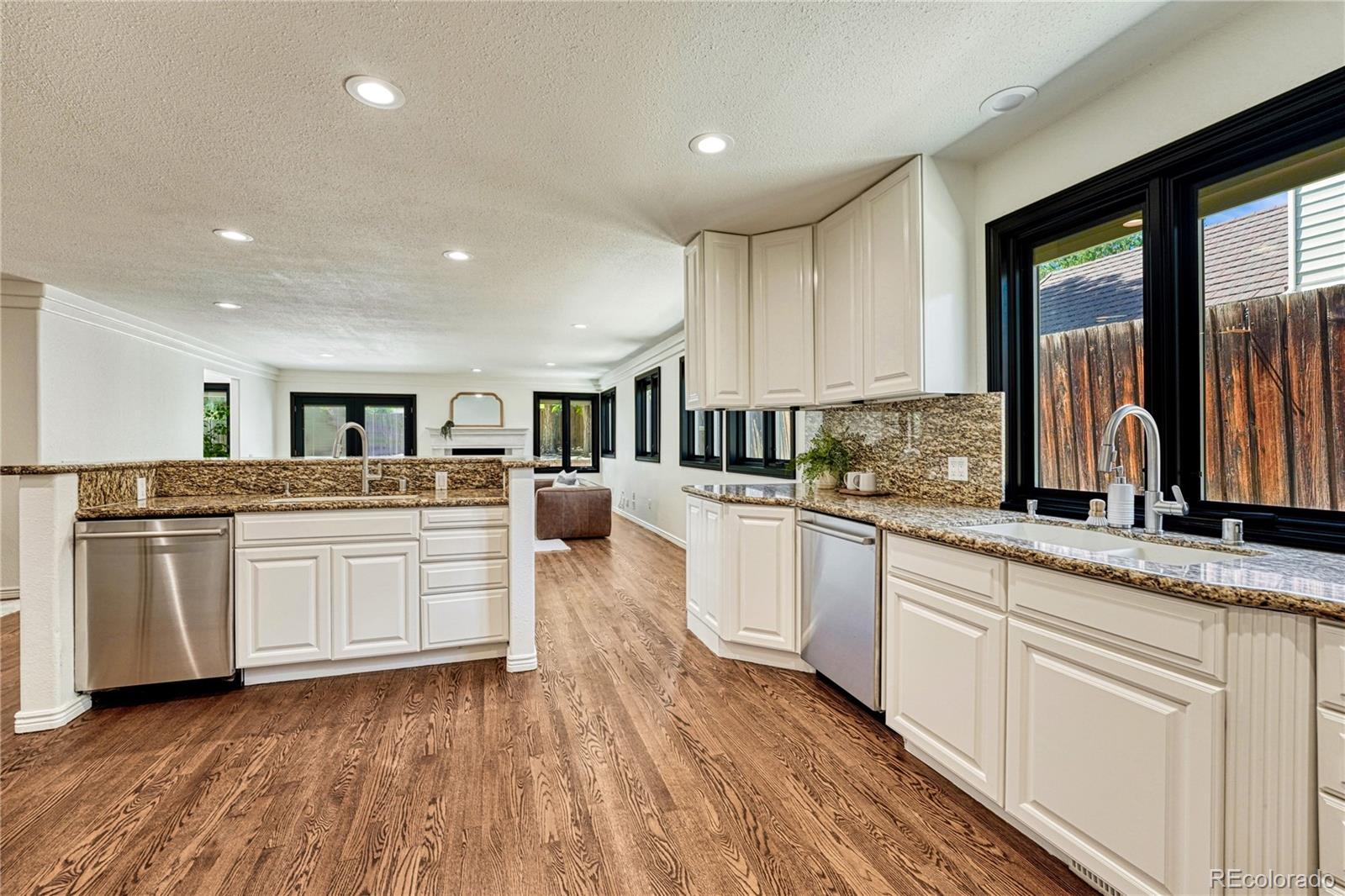 5672 S Hanover Way