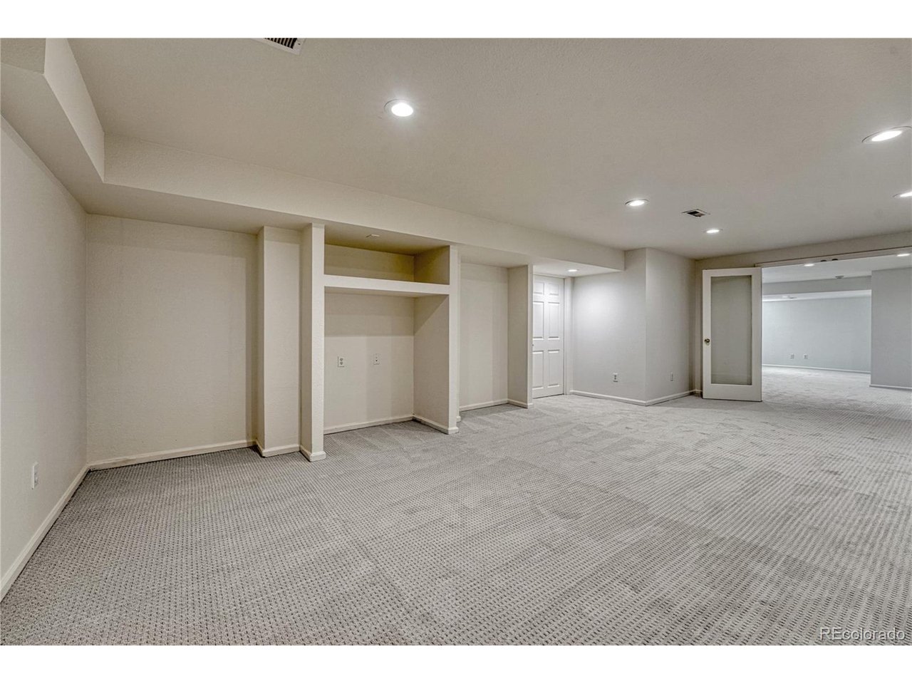 5672 S Hanover Way