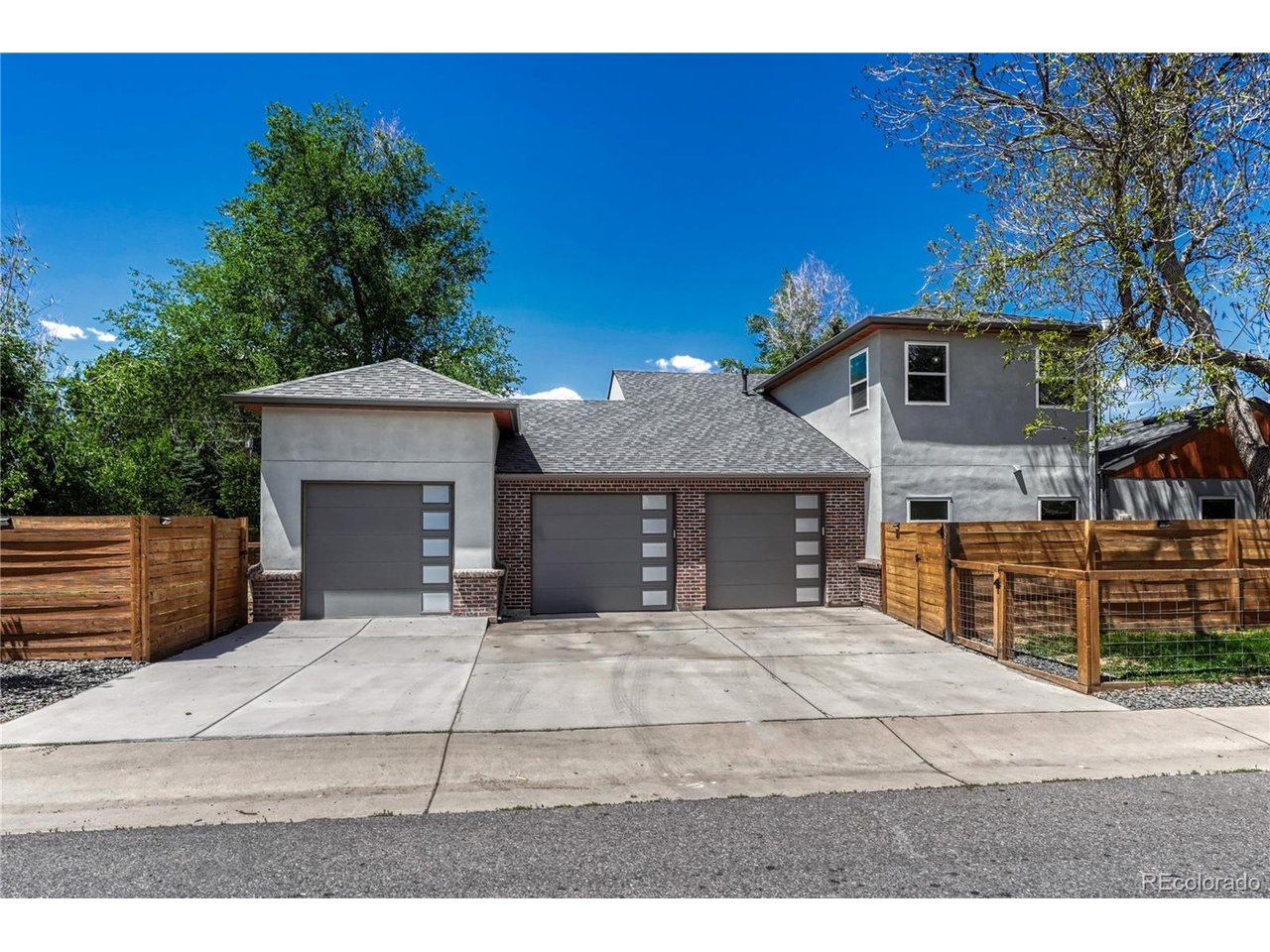 4790 E Dartmouth Ave