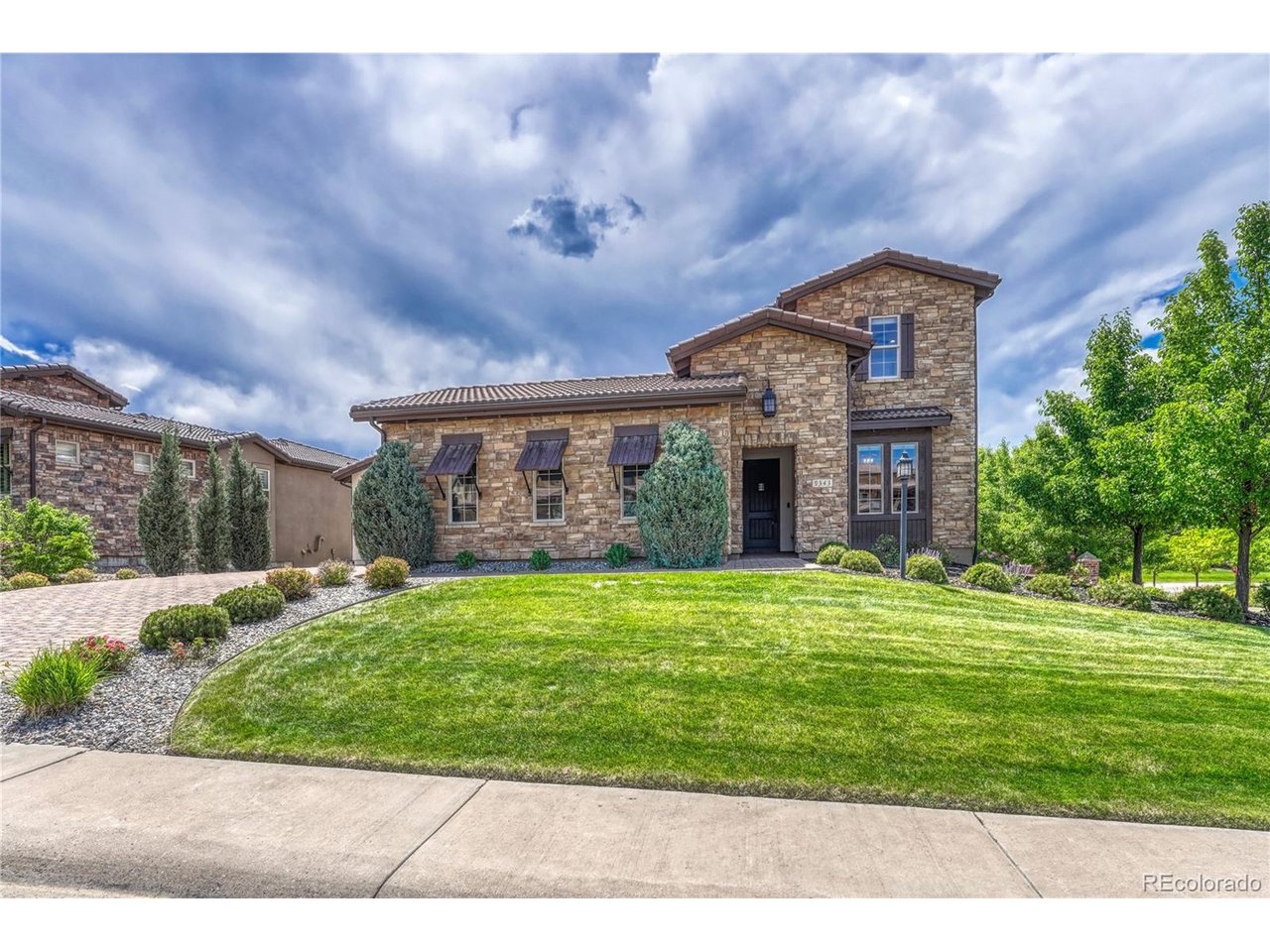 9343 Vista Hill Ln