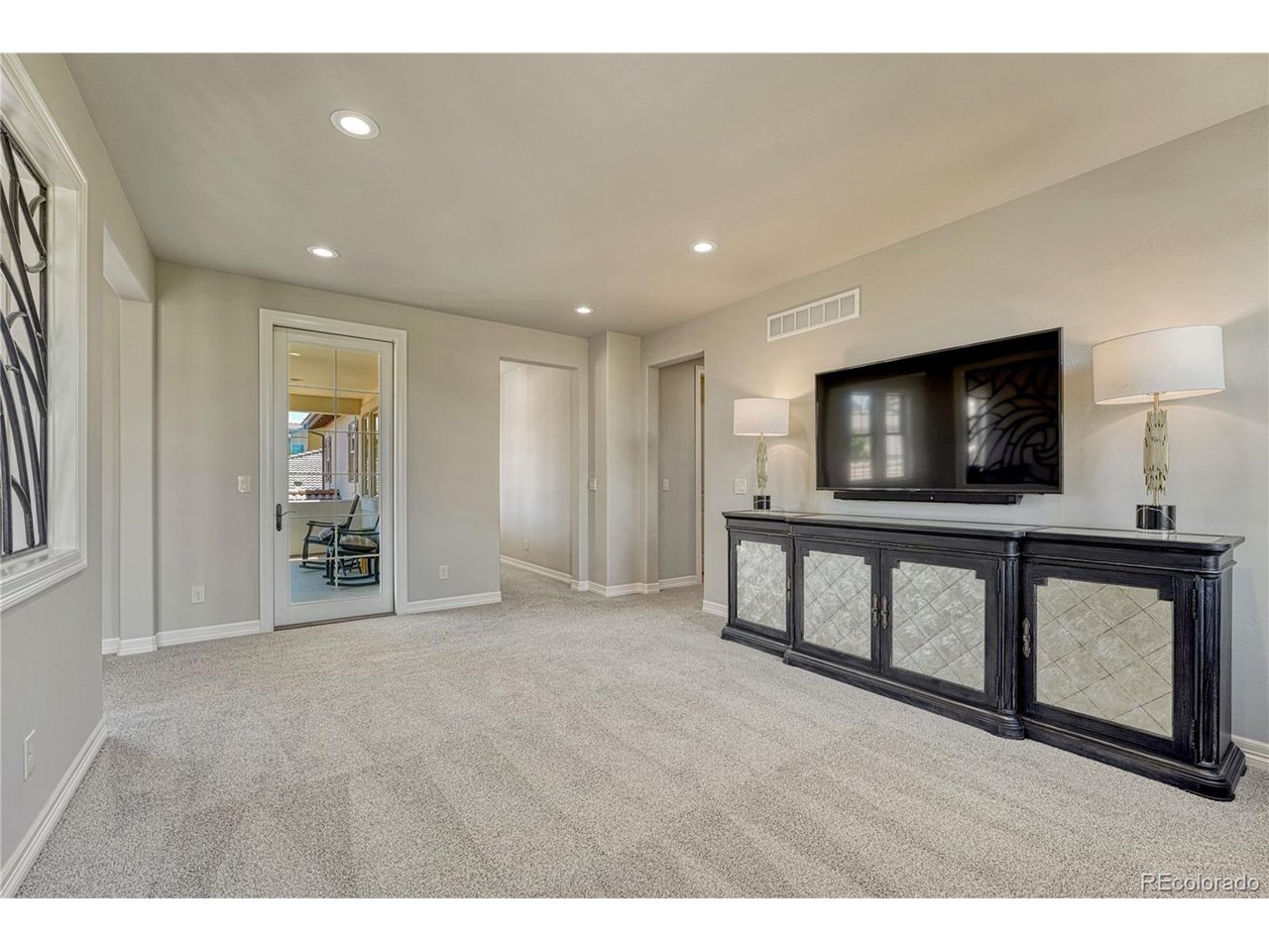 9343 Vista Hill Ln