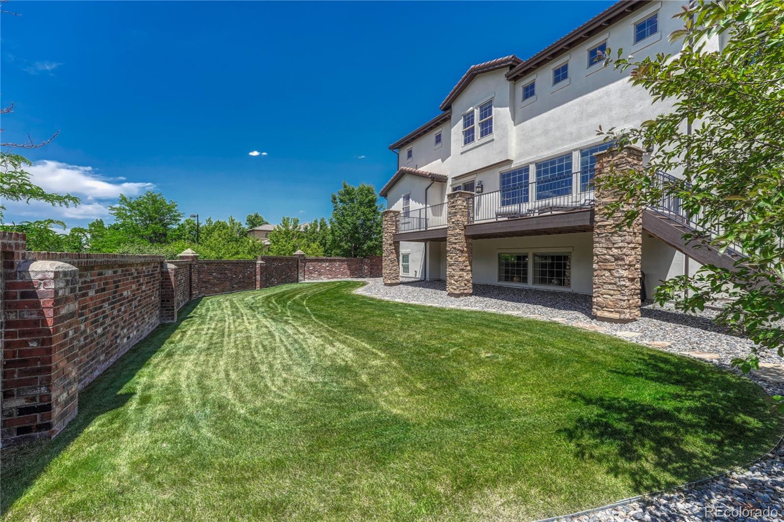 9343 Vista Hill Lane