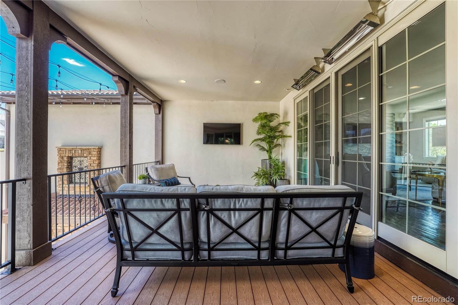 9343 Vista Hill Lane