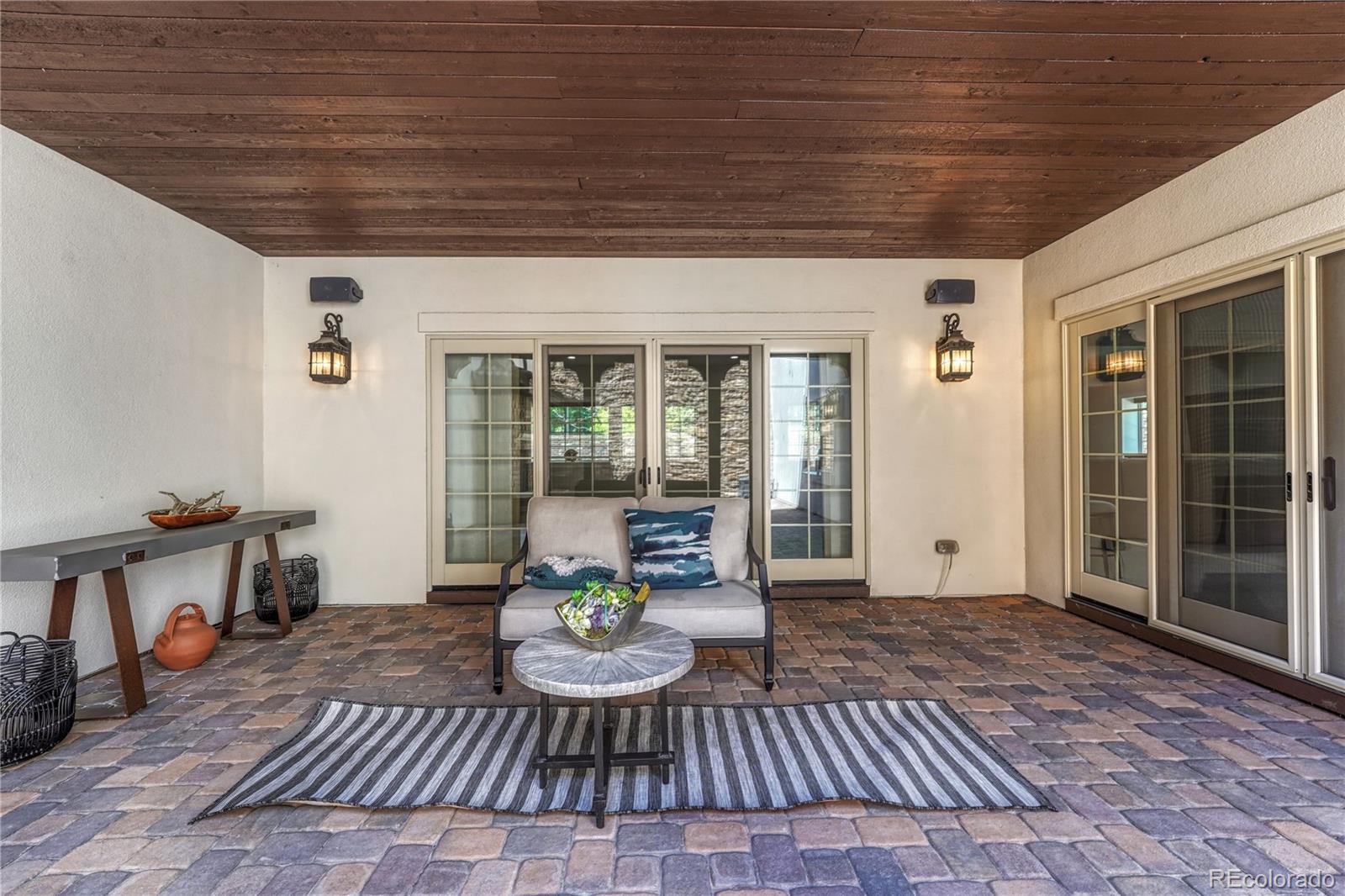 9343 Vista Hill Lane