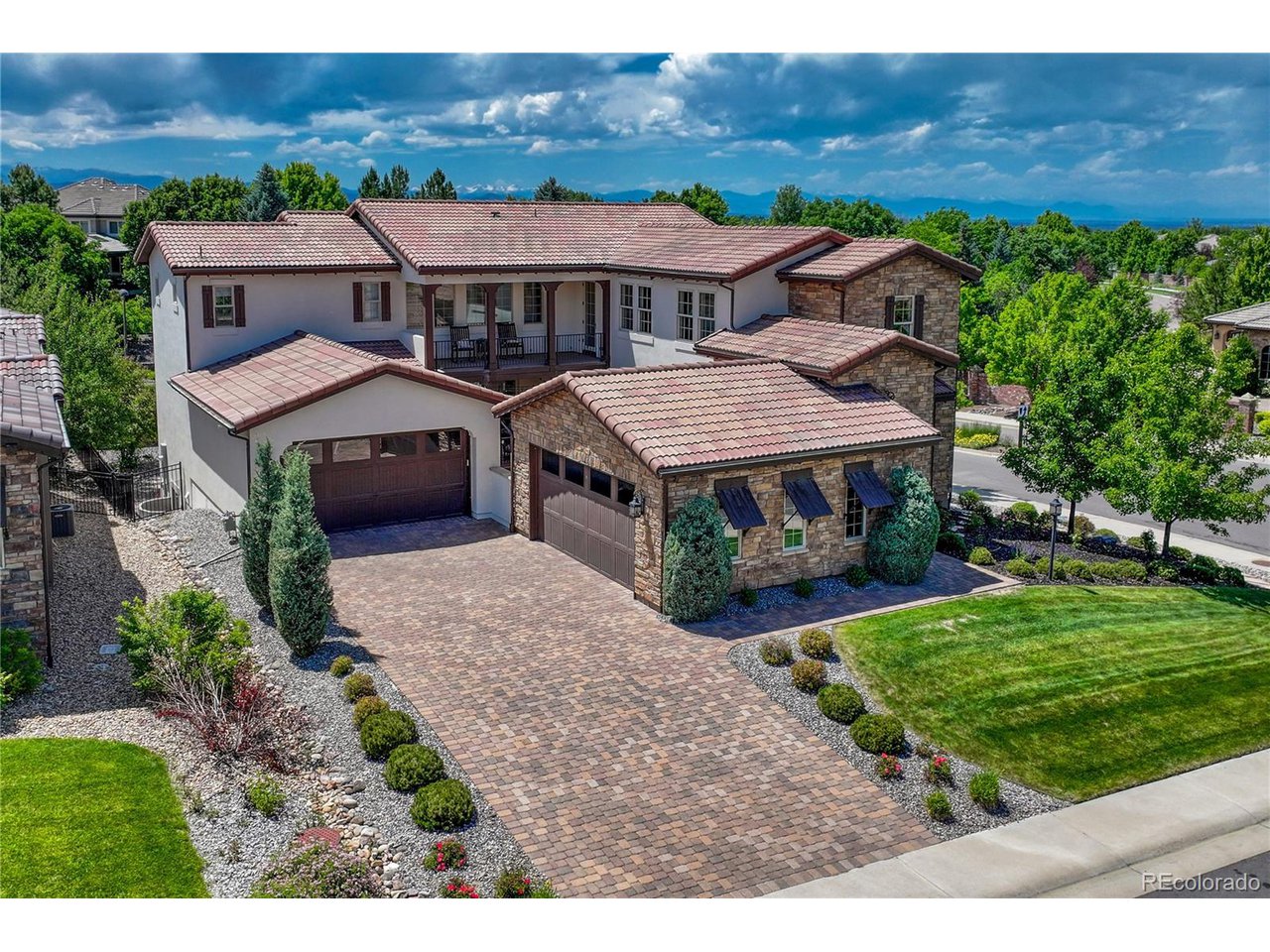 9343 Vista Hill Ln