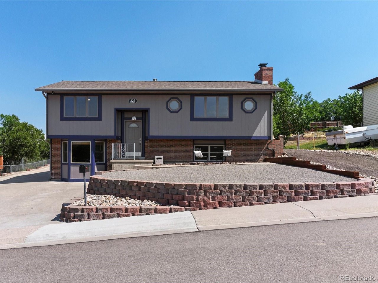 225 Ash Ave