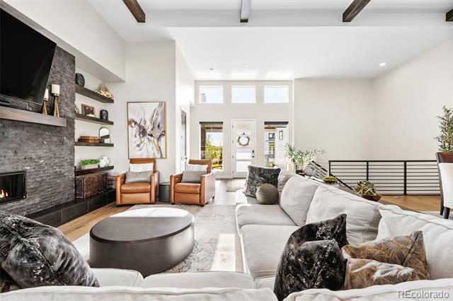 6589 Canyonpoint Road