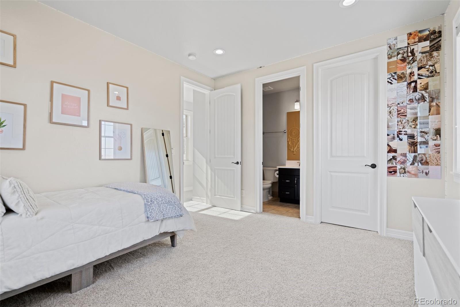 9343 Vista Hill Lane