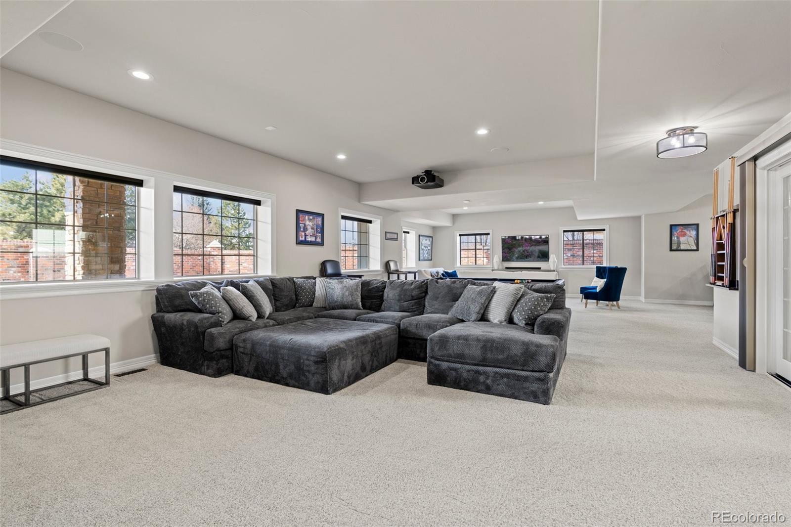 9343 Vista Hill Lane