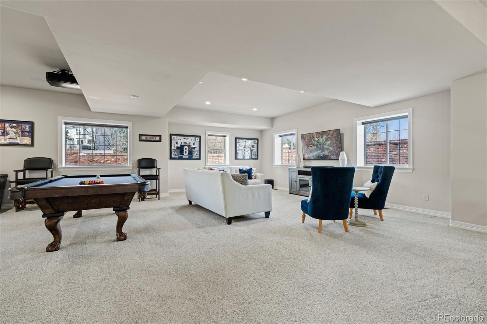 9343 Vista Hill Lane