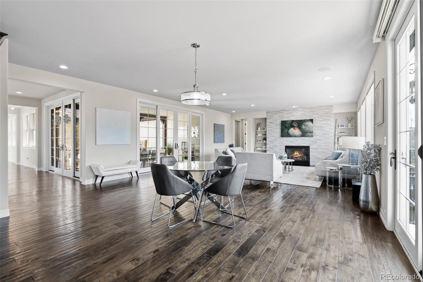 9343 Vista Hill Lane