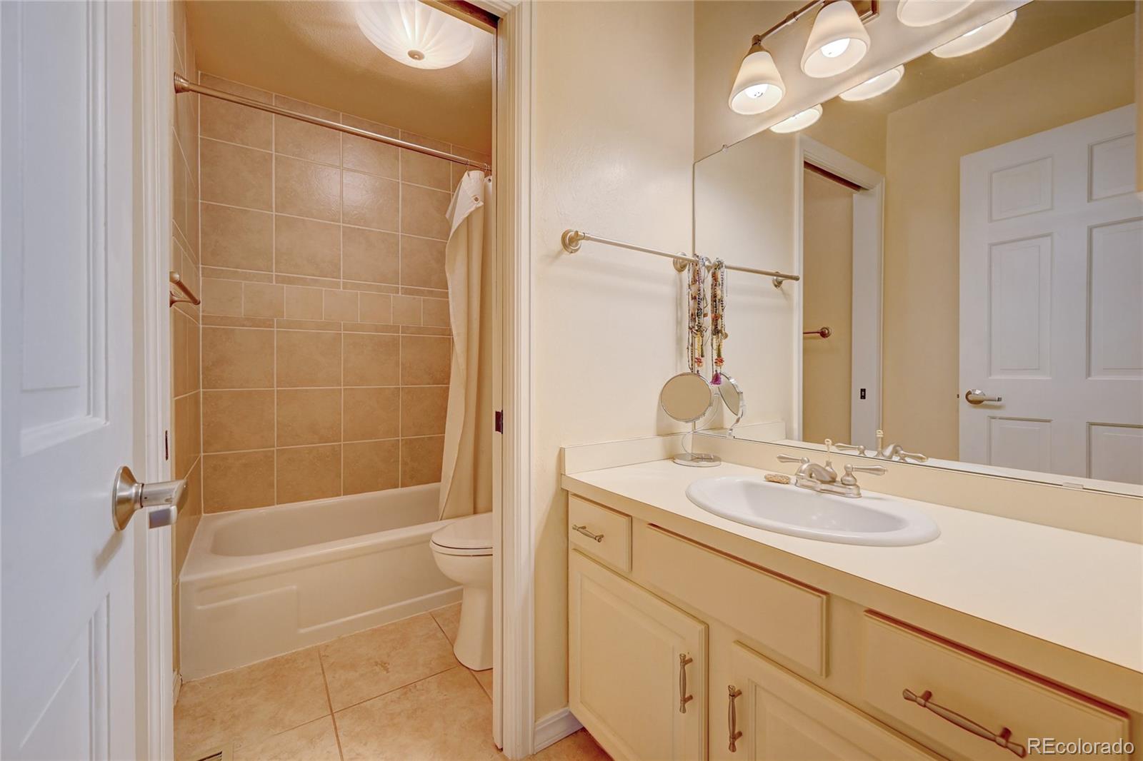 2609 S Quebec Street Unit: 1