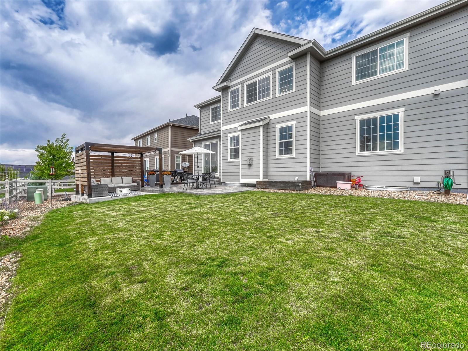 5921 Berry Ridge Way