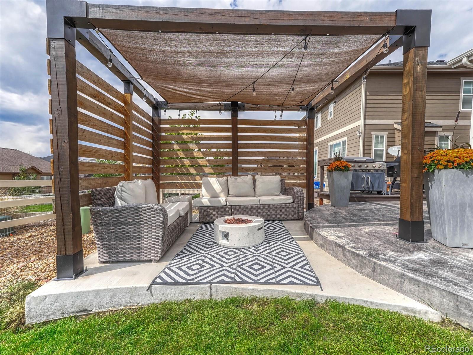 5921 Berry Ridge Way