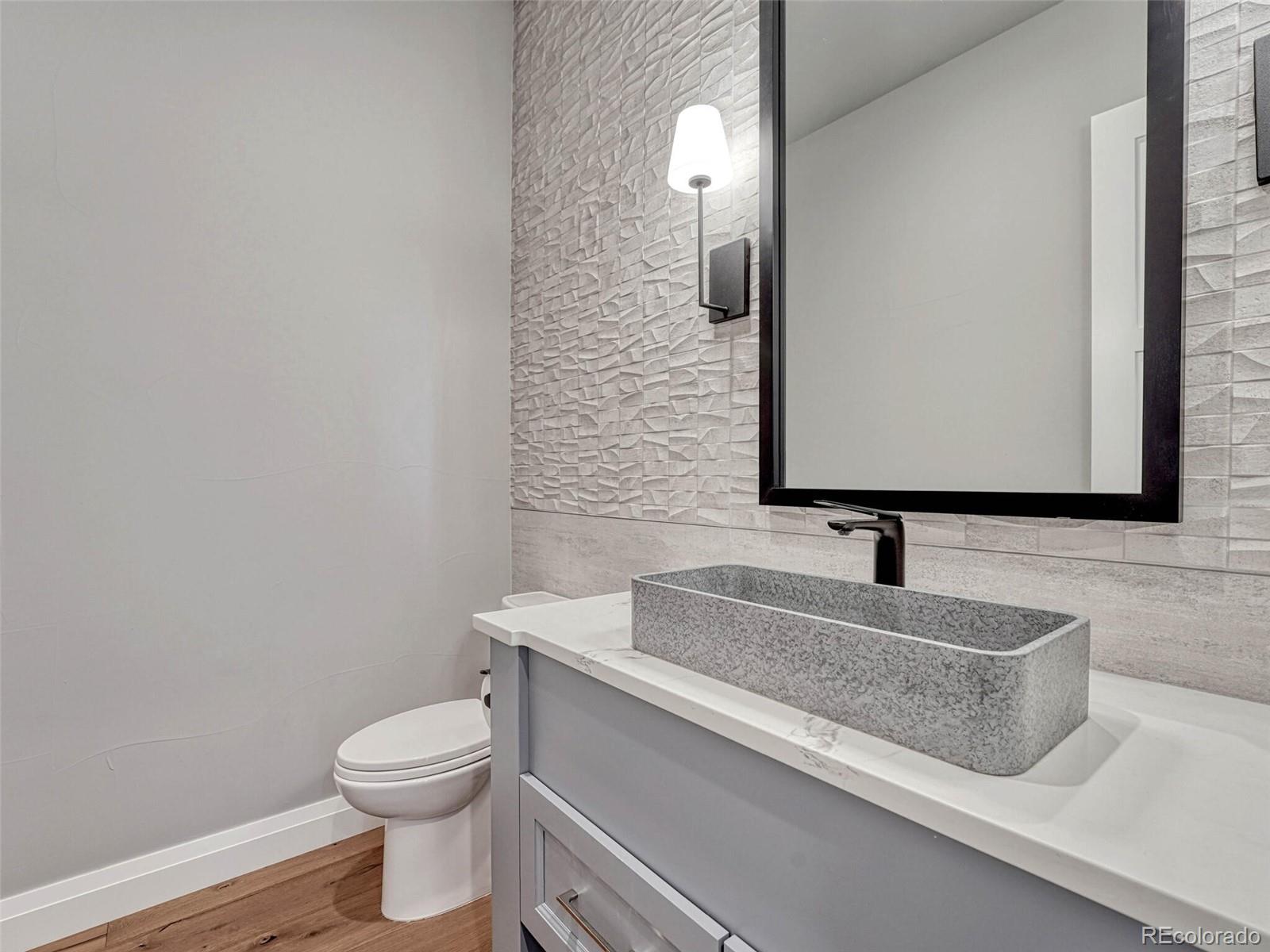 2690 Fox View Trail