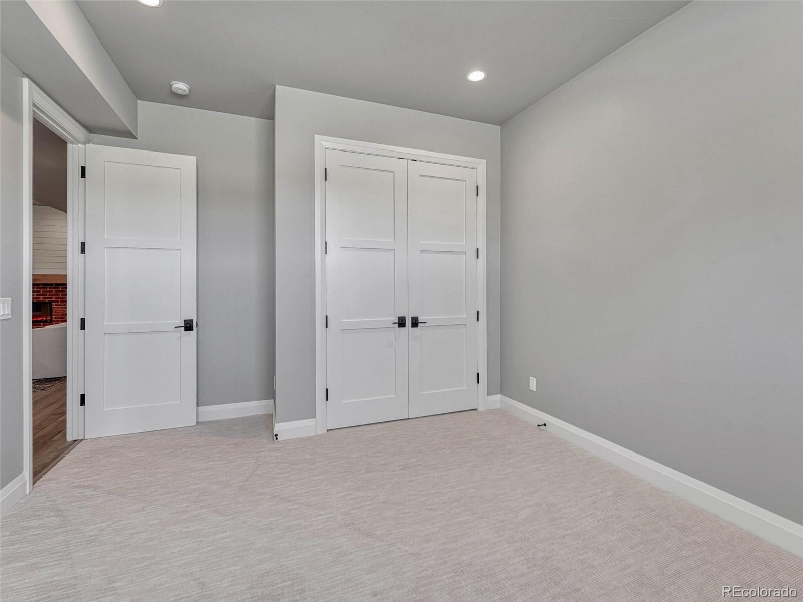 2690 Fox View Trail