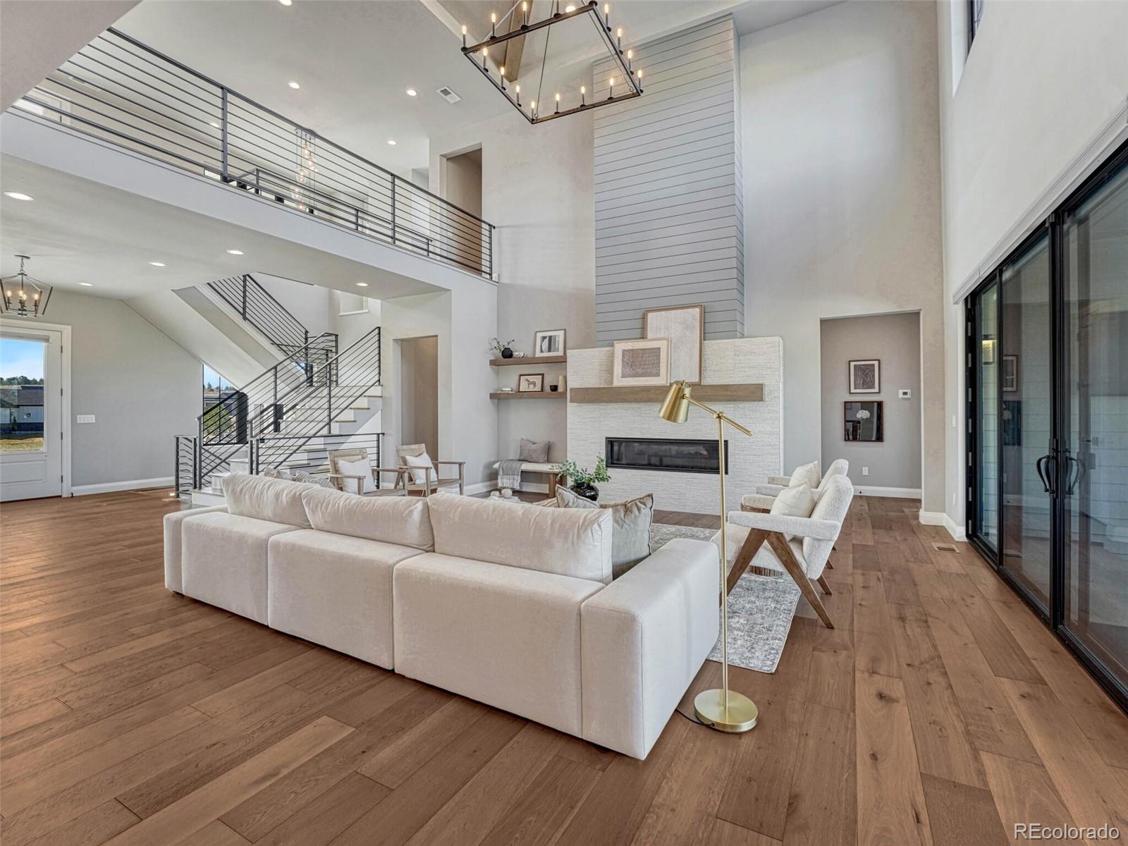 2690 Fox View Trail