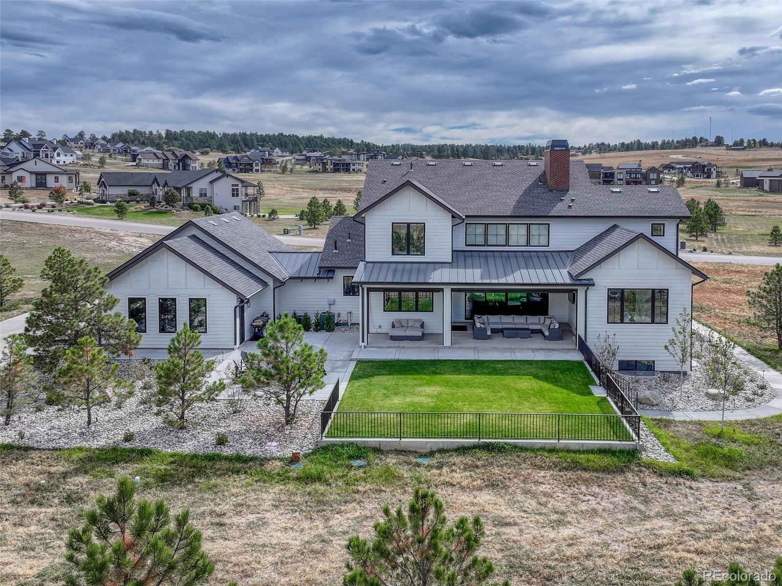 2690 Fox View Trail