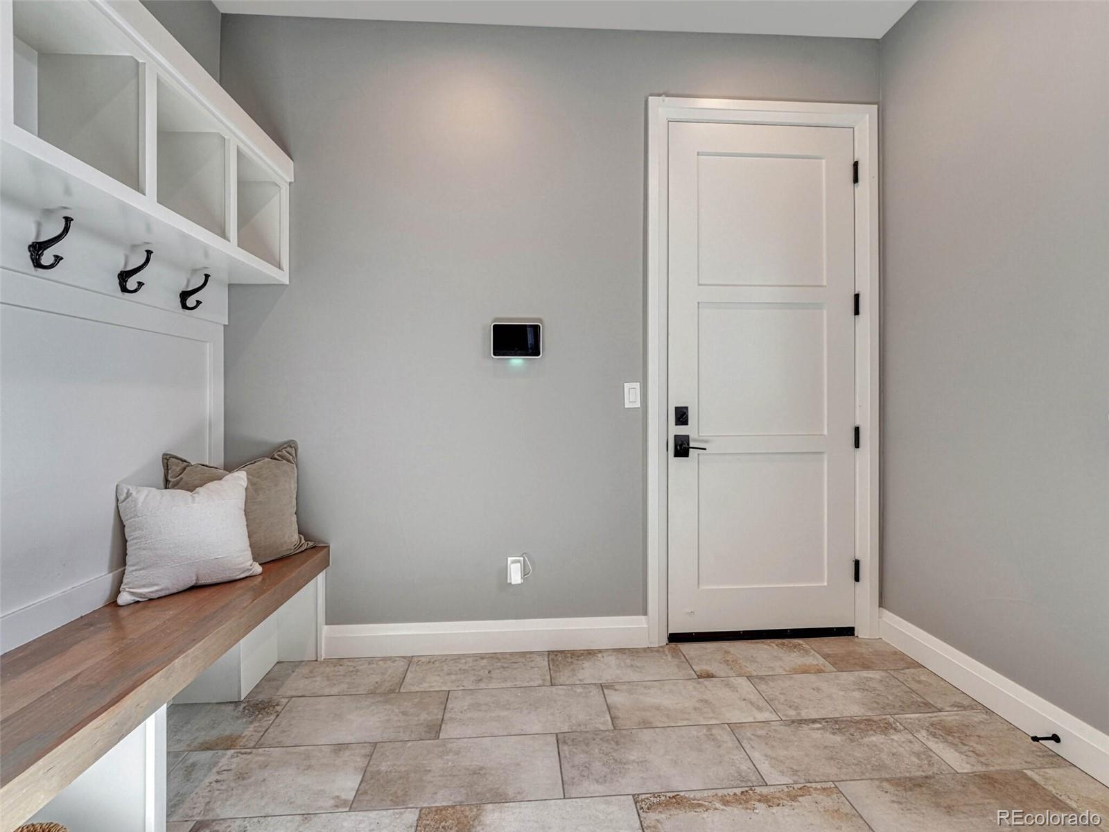 2690 Fox View Trail