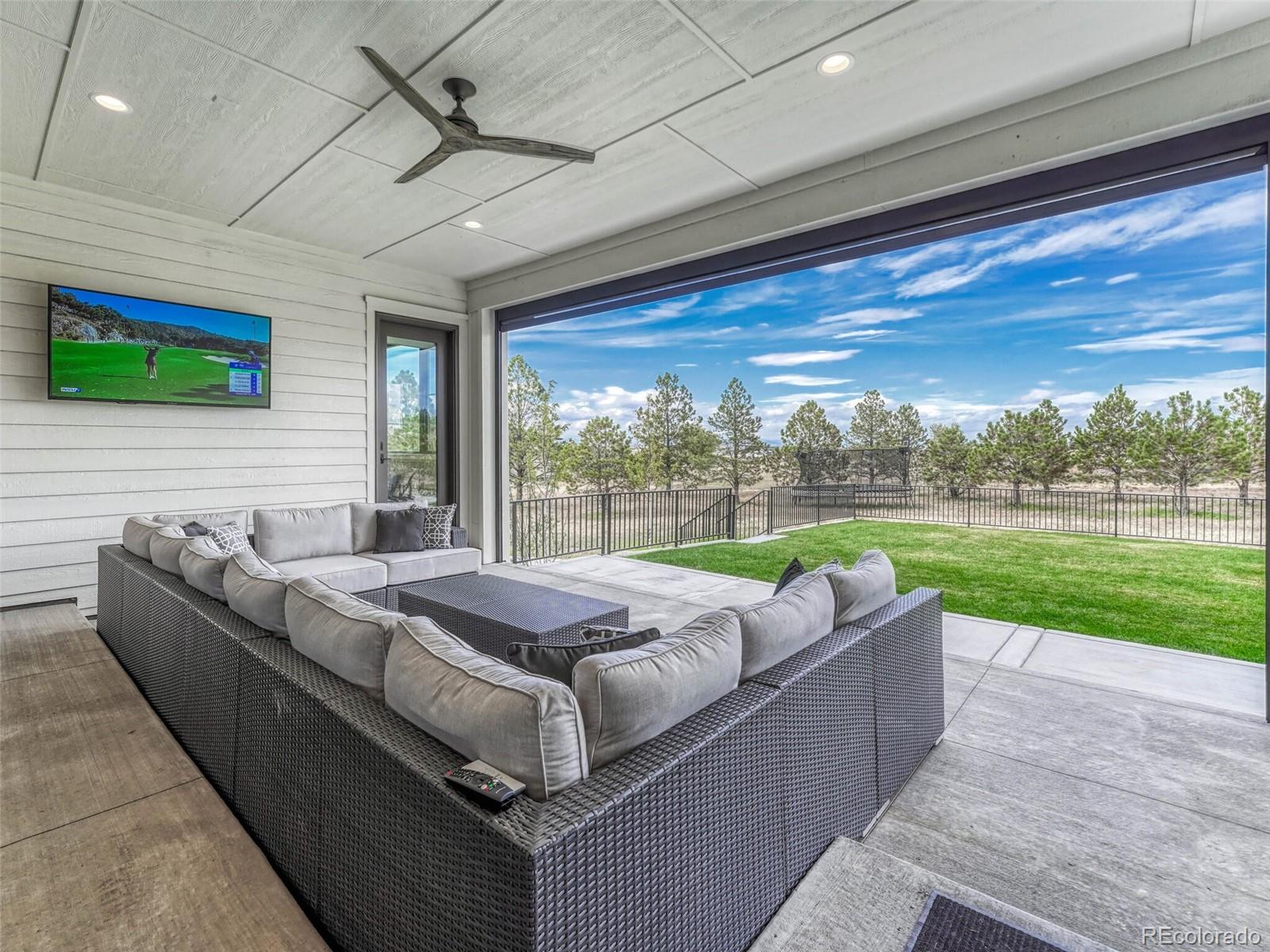 2690 Fox View Trail