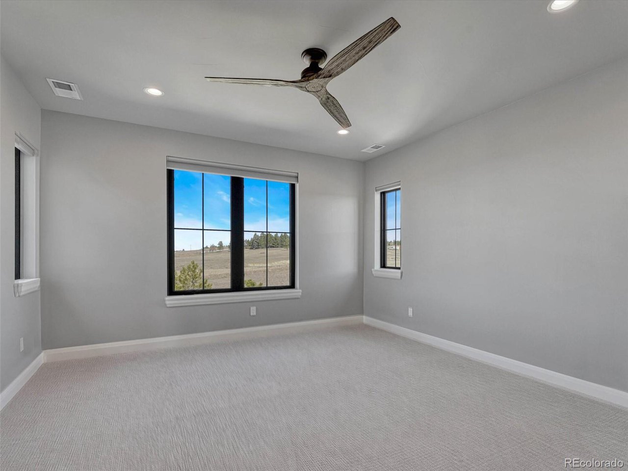 2690 Fox View Trl