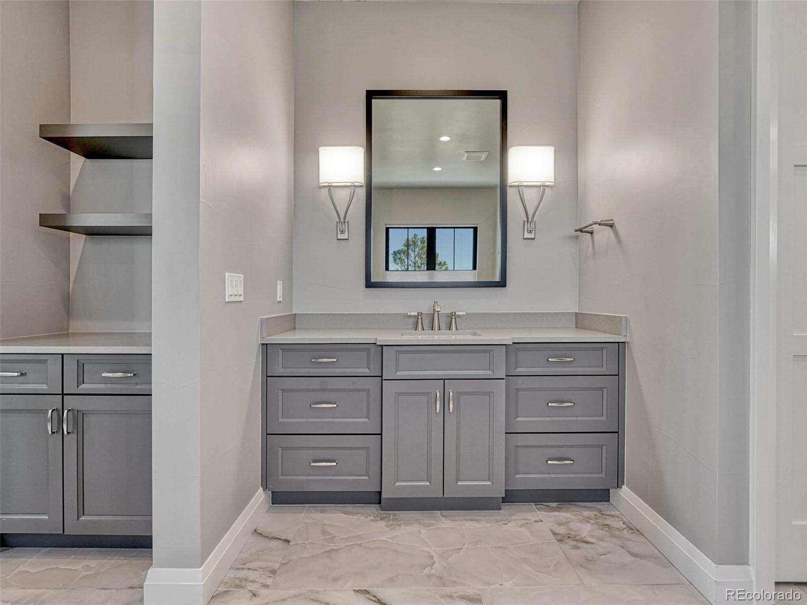 2690 Fox View Trail