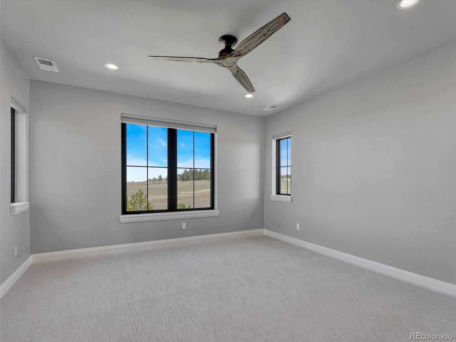 2690 Fox View Trail
