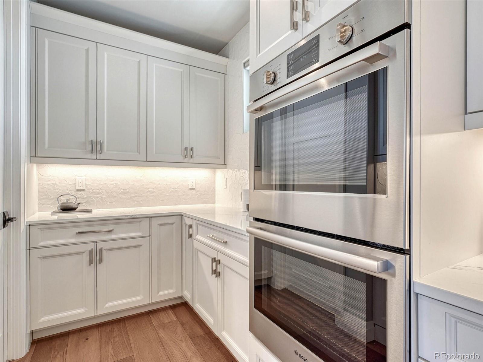 2690 Fox View Trail