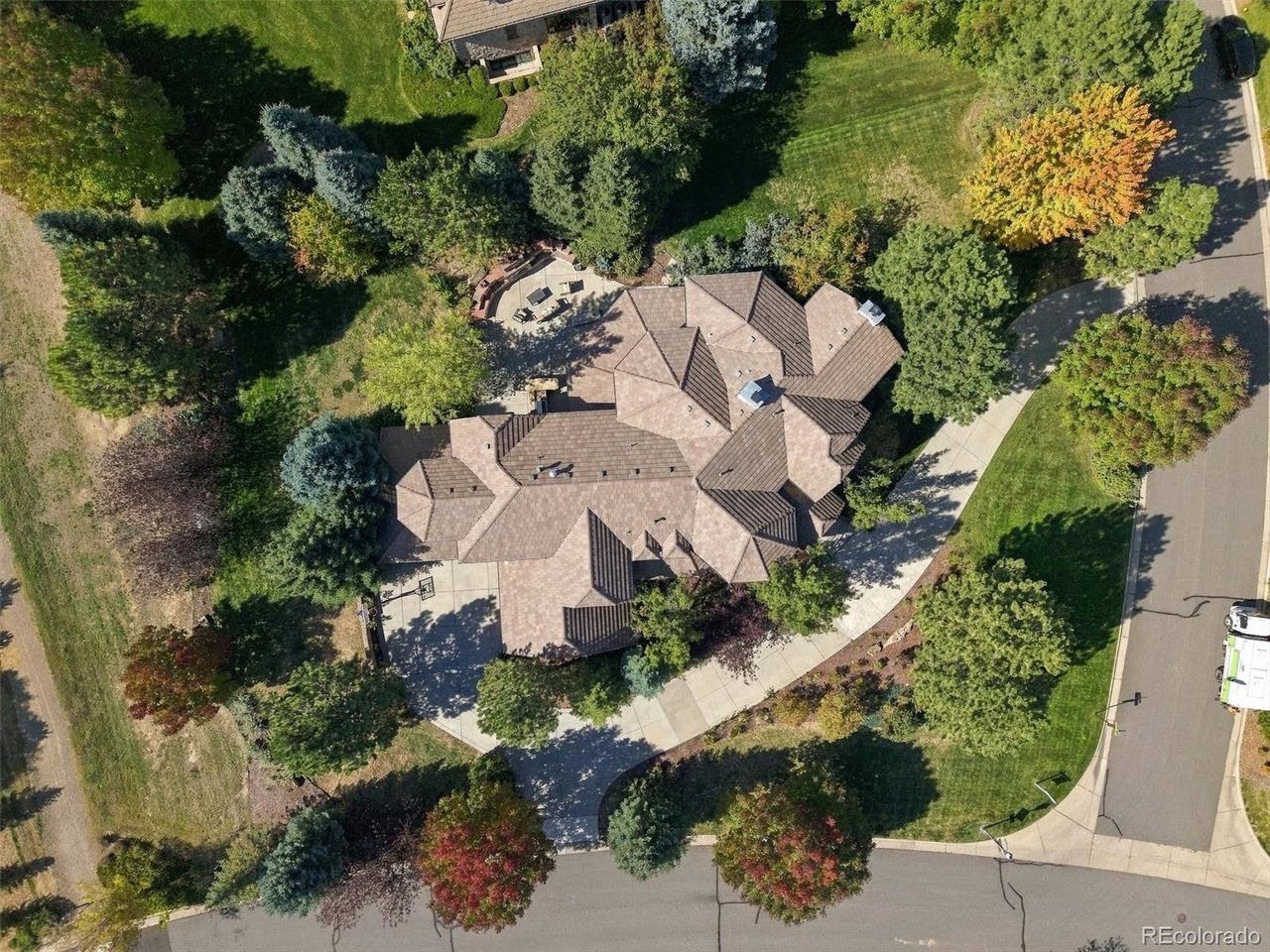 4320 E Linden Cir